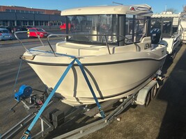 Quicksilver Activ 555 Pilothouse m/Mercury F100 hk 4-takt og Scandic trailer