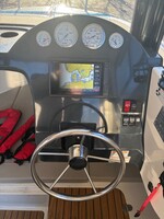 Quicksilver Activ 555 Pilothouse m/Mercury F100 hk 4-takt og Scandic trailer