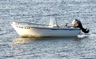 Terhi Nordic 6020 med Mariner 30HK (2006) – Stabil og holdbar jolle