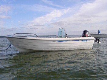 Terhi Nordic 6020 med Mariner 30HK (2006) – Stabil og holdbar jolle