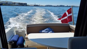 Quicksilver 905 Weekend med F300 Mercury samt Brenderup trailer (Opbevaring)