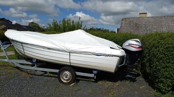 Terhi Nordic 6020 med Mariner 30HK (2006) – Stabil og holdbar jolle