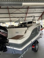 Uttern S51 med Mercury F80 EFI ELPT 4-takt.