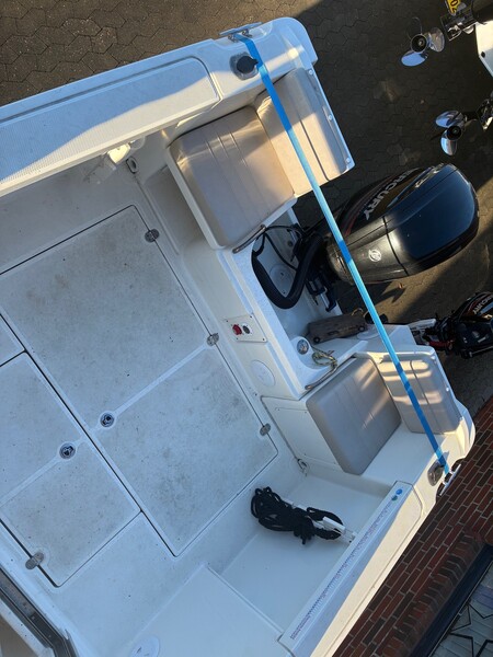 Quicksilver Activ 555 Pilothouse m/Mercury F100 hk 4-takt og Scandic trailer