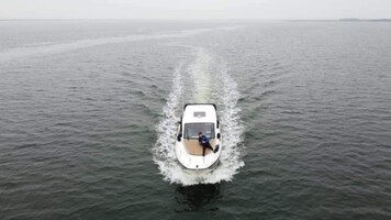 Quicksilver 905 Weekend med F300 Mercury samt Brenderup trailer (Opbevaring)