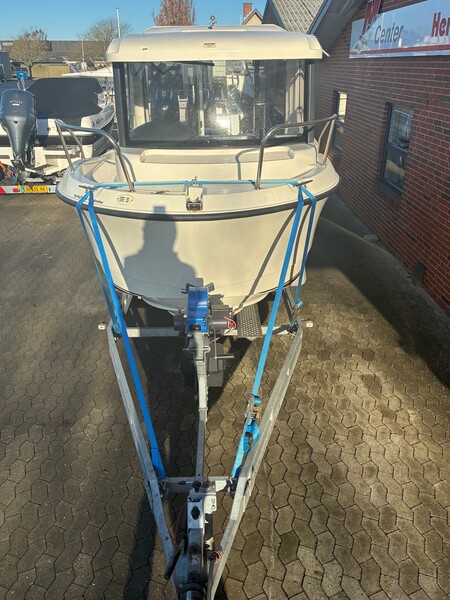 Quicksilver Activ 555 Pilothouse m/Mercury F100 hk 4-takt og Scandic trailer